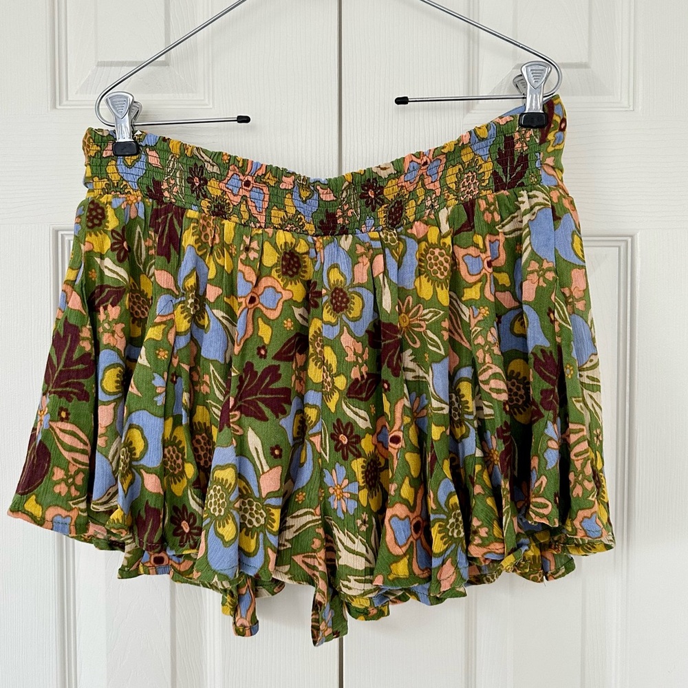 NWT Free People Ellie Green Floral Print Mini Skort Smocked Size M - Picture 4 of 8